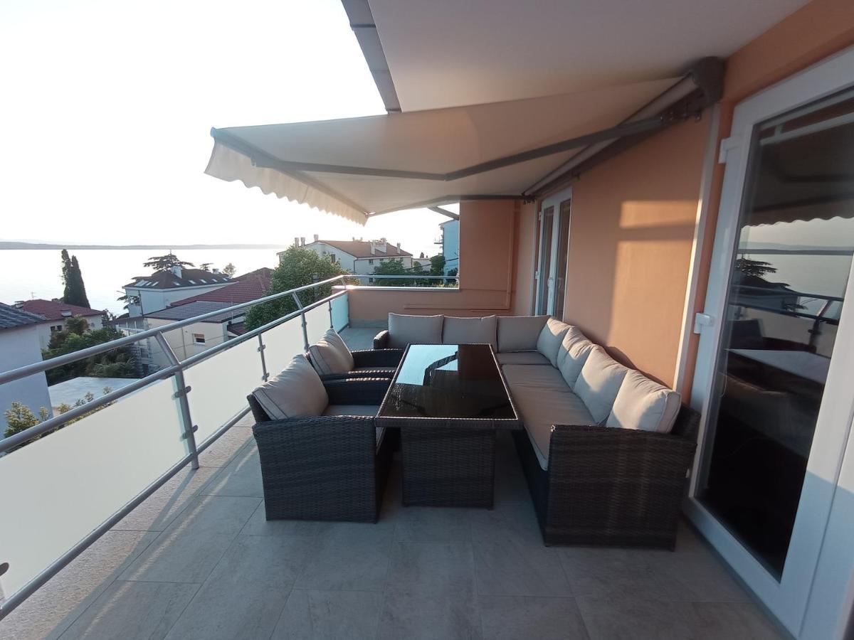 Vila Zdenka Apartmants Crikvenica Extérieur photo