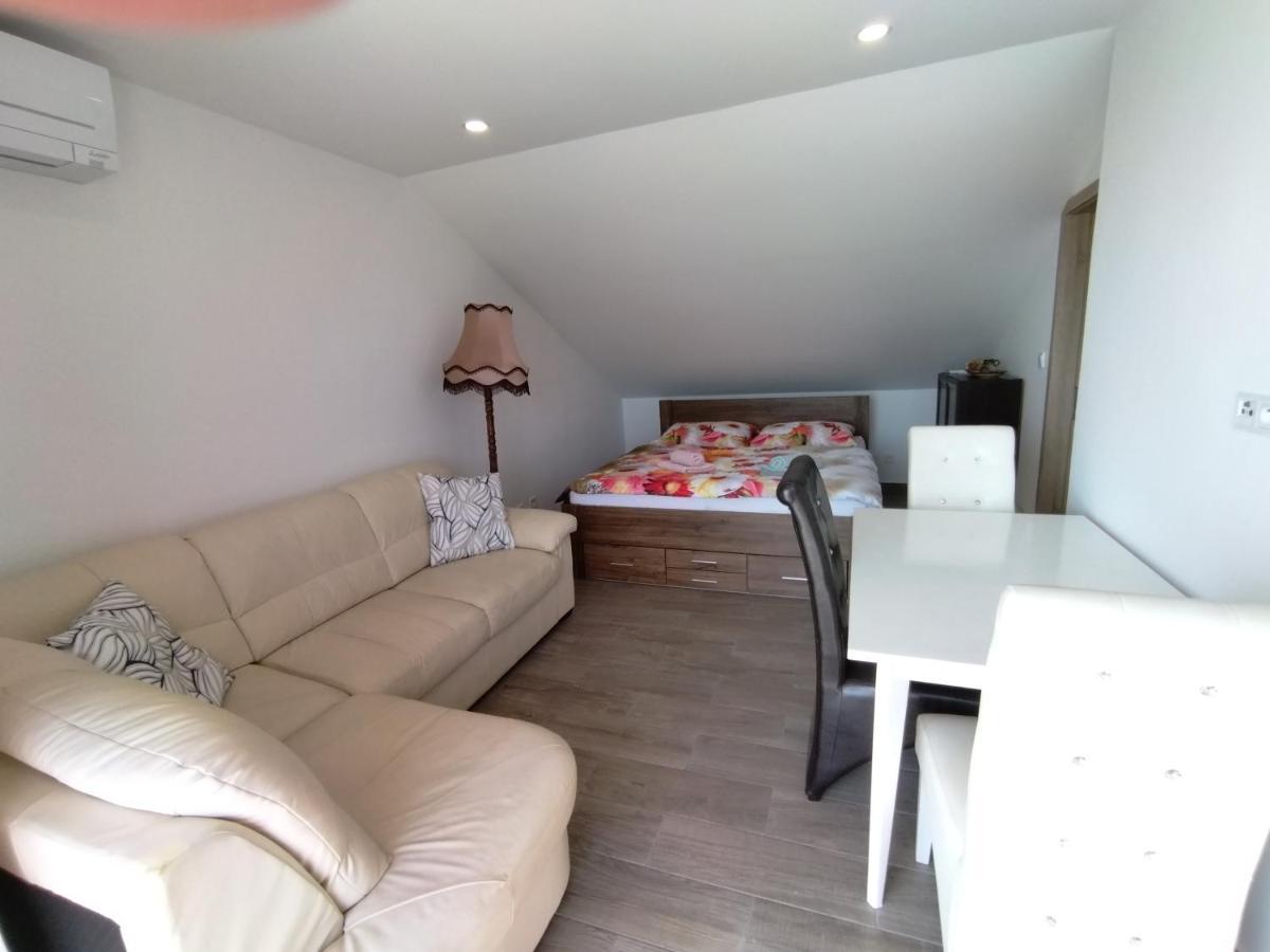 Vila Zdenka Apartmants Crikvenica Extérieur photo
